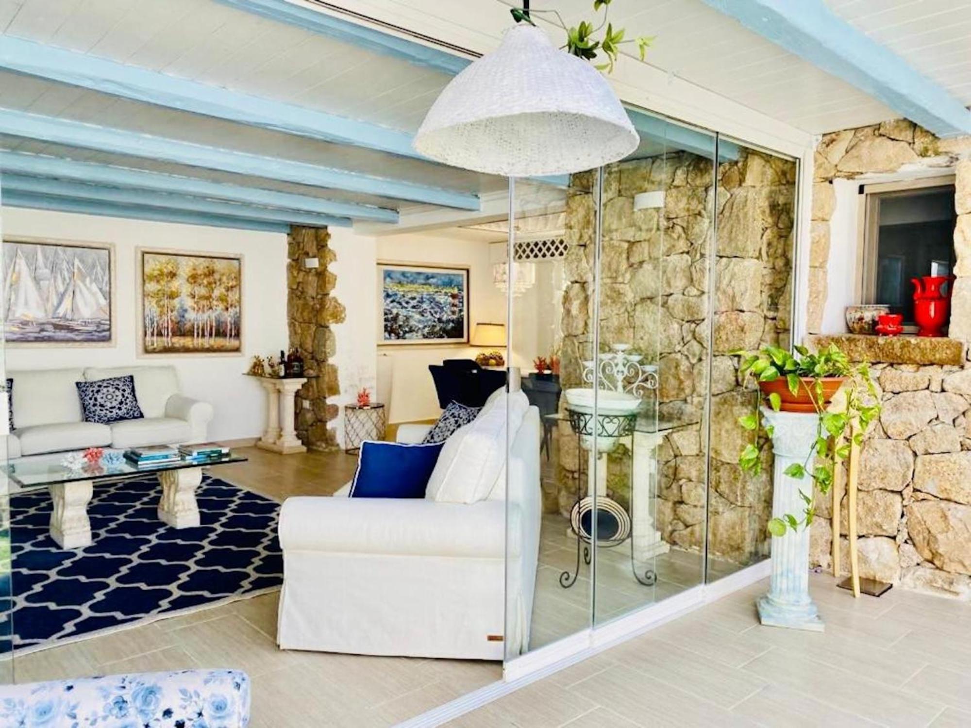 Villa Adel San Teodoro  Exteriör bild
